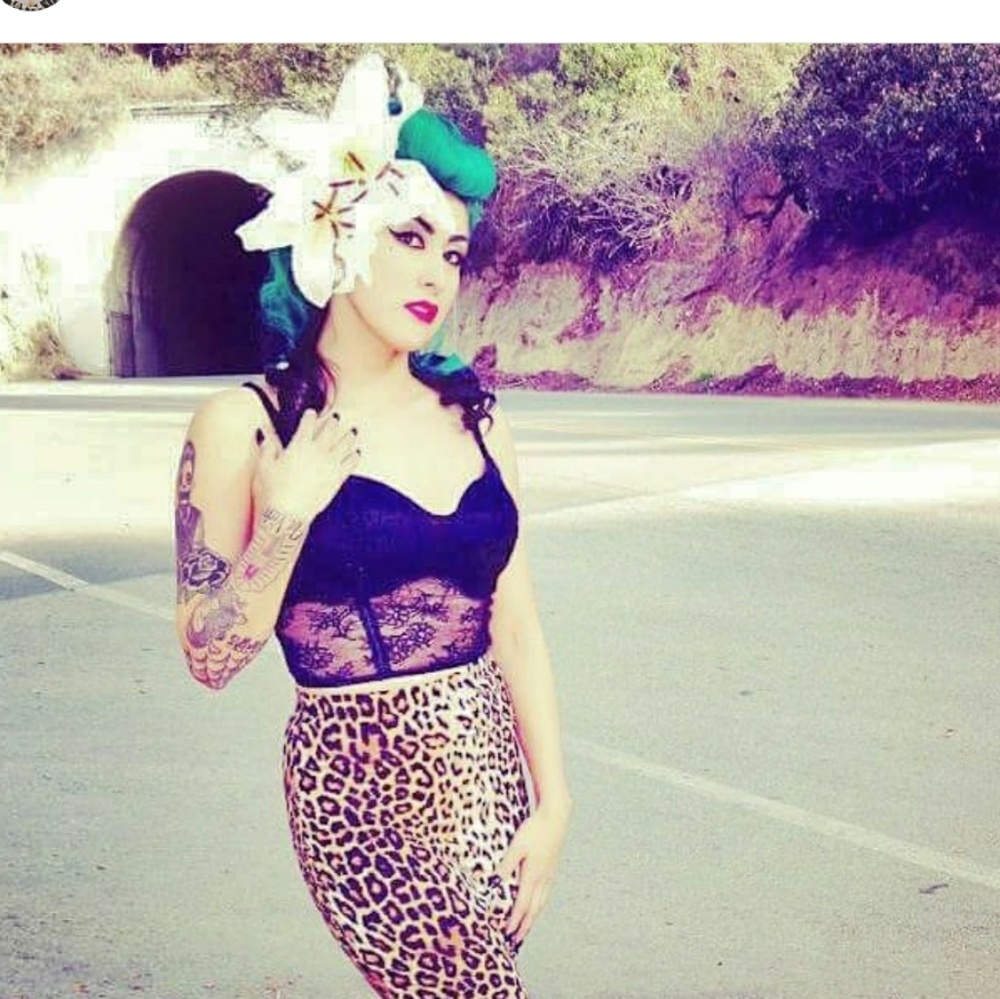 SALE! 🔥Victoria's Secret Lace Bralet Top